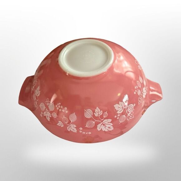 1950s PYREX Pink Gooseberry Cinderella Mixing Bowls Set of 3 Excellent Shape! - Picture 10 of 16